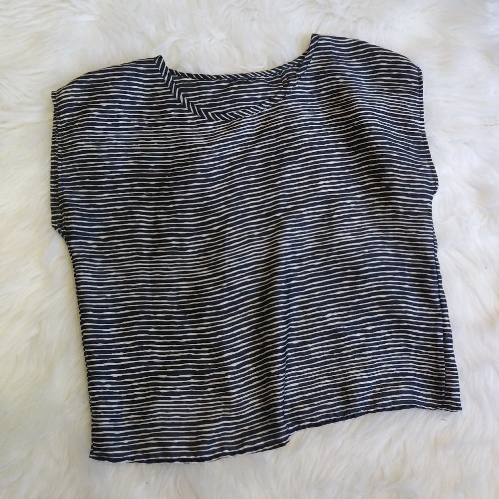 Open Back Flowy Crop Top Shirt